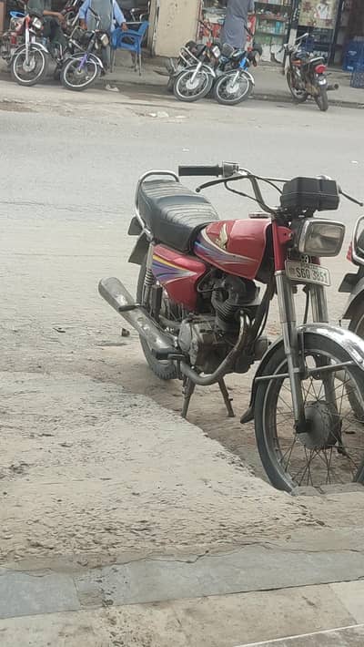 Honda cg 125 2007 model