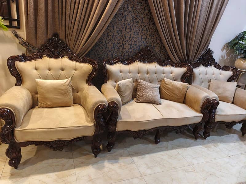 chinoti sofa 2
