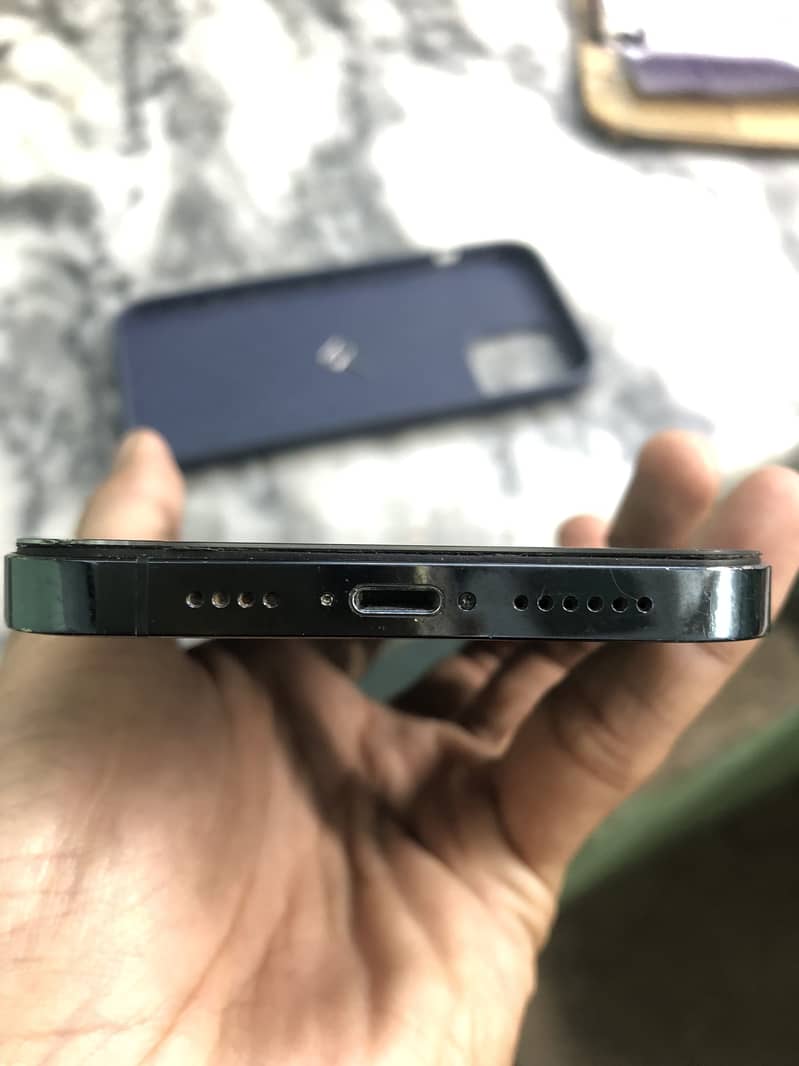 Apple iPhone 12 Pro Max 6