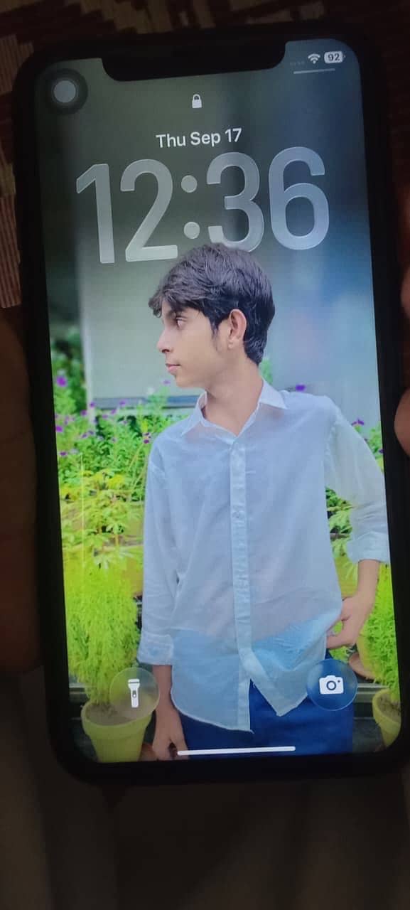 Apple iPhone 11 6