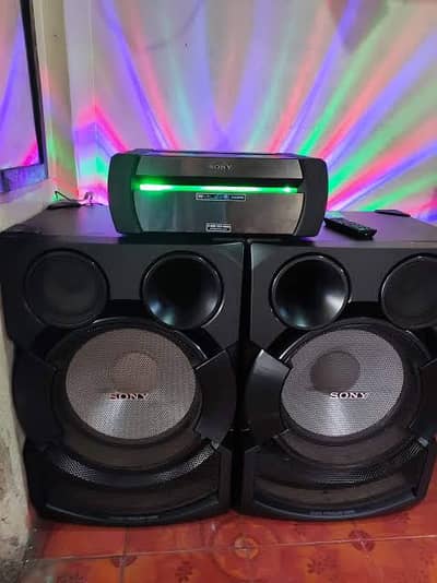 Sony Shake X70D used like New with box packaging