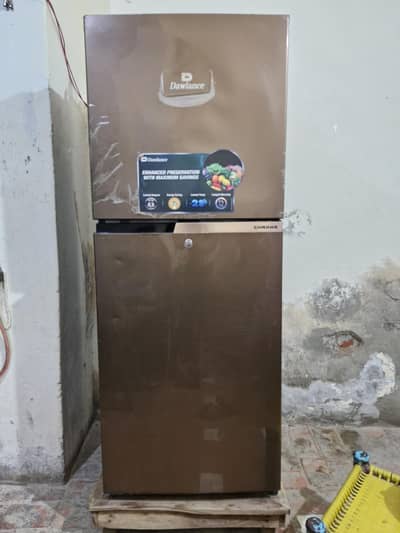 Dawlance Fridge Medium Size for sale