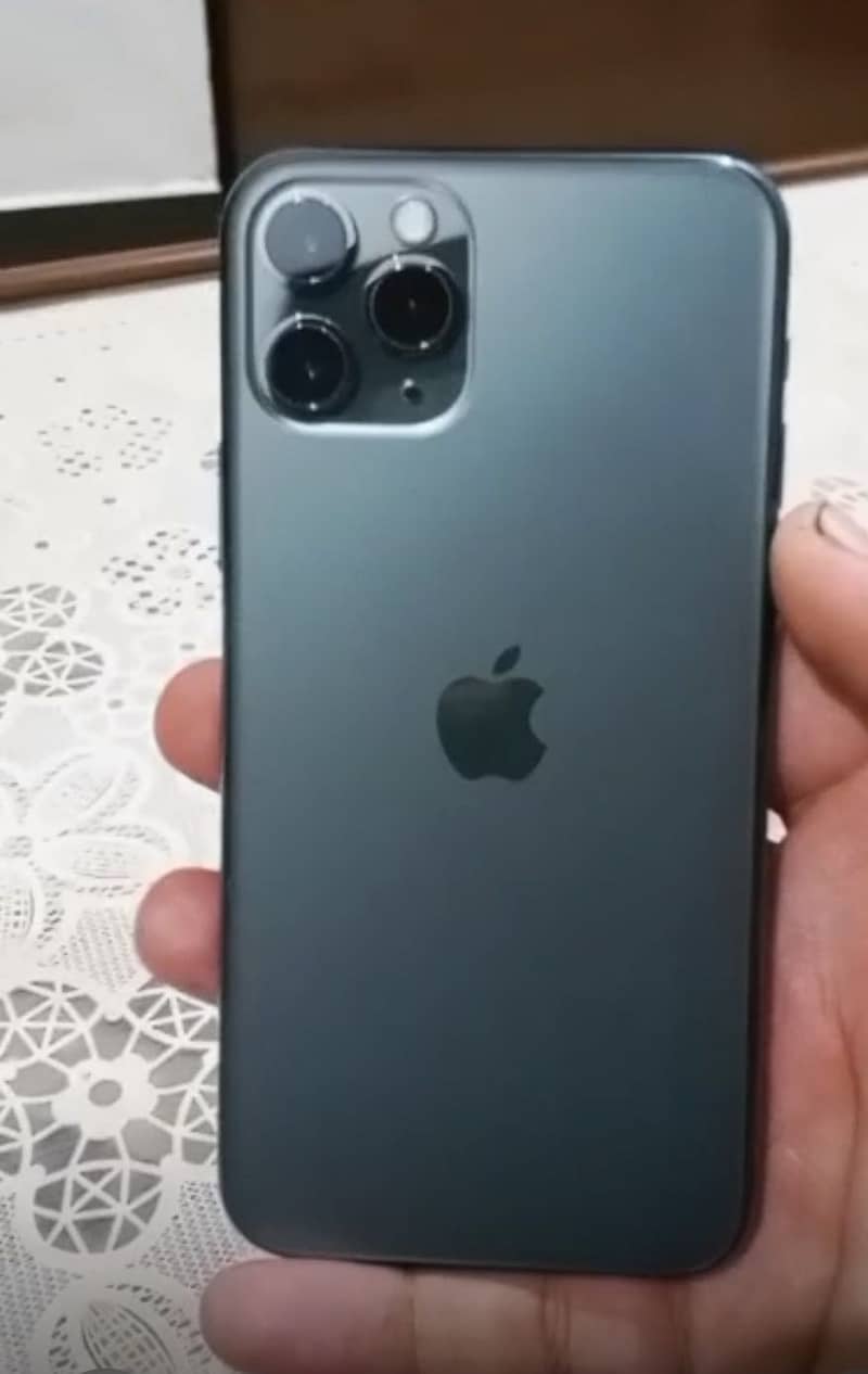 Apple iPhone 11 Pro 1