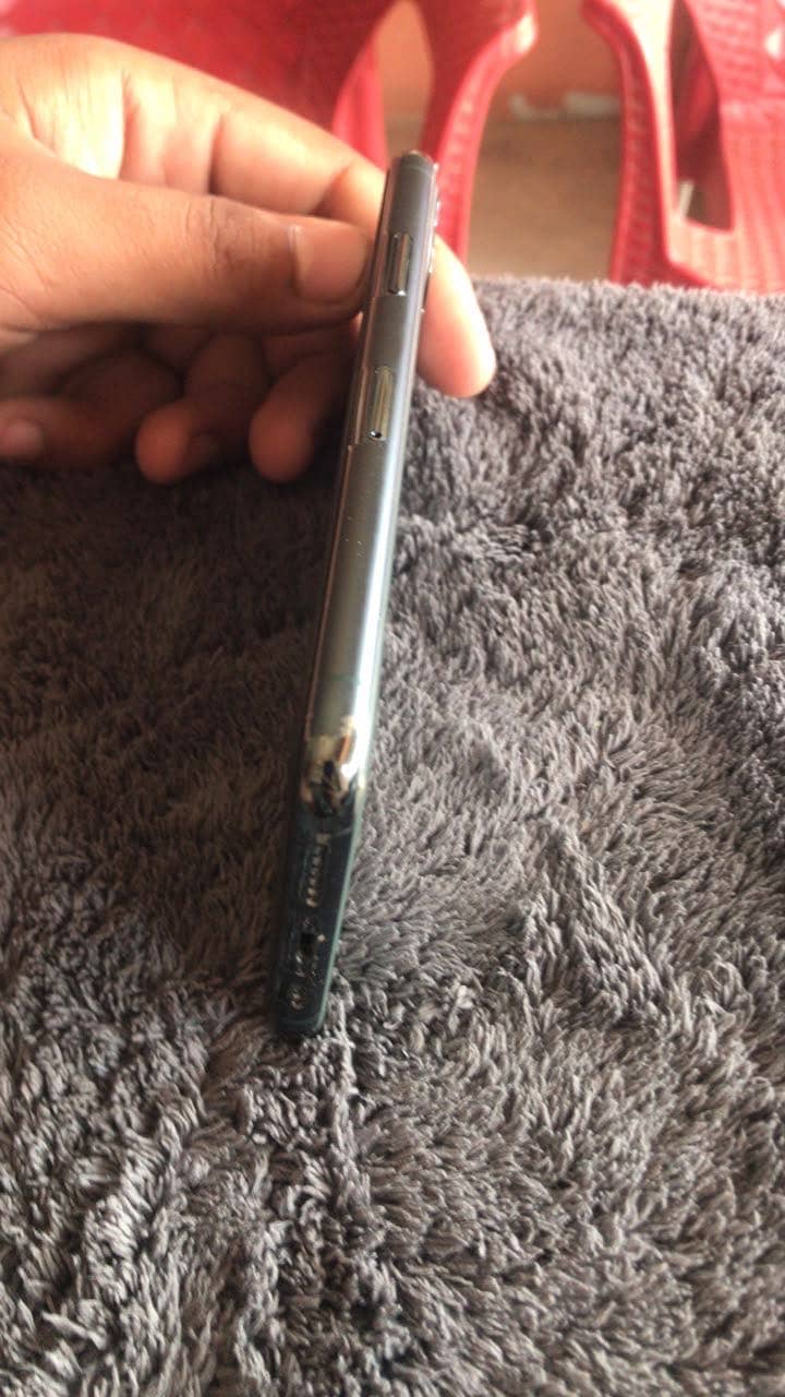 Apple iPhone 11 Pro 6