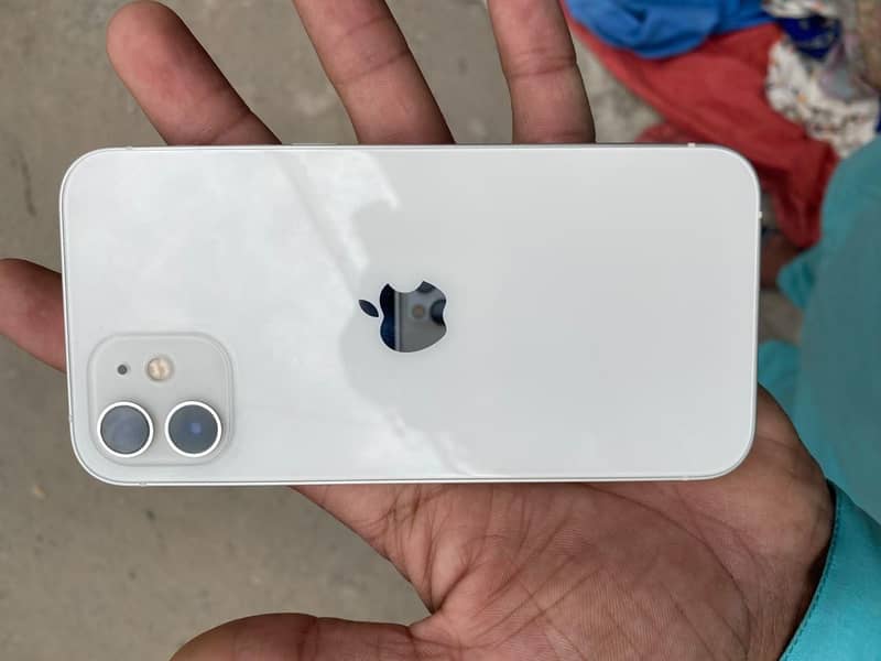 Apple iPhone 12 5