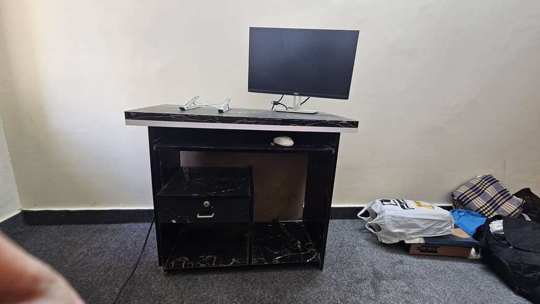 Computer table 3