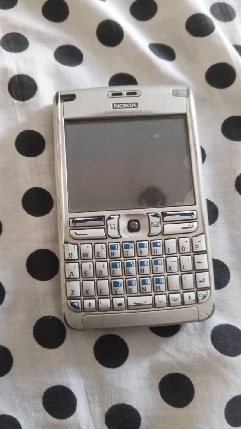 Nokia e61 0