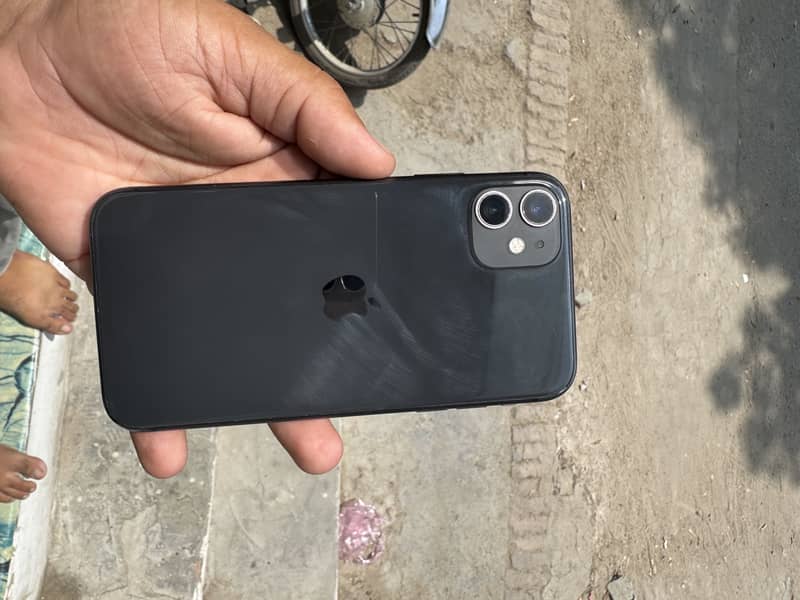 Apple iPhone 11 0