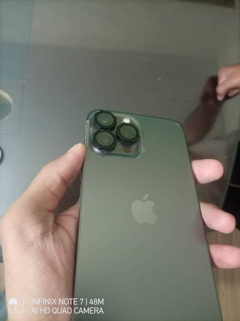 Apple iPhone 13 Pro Max 1