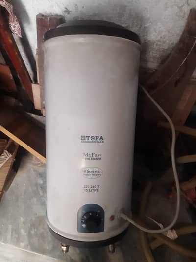 Electric gyser