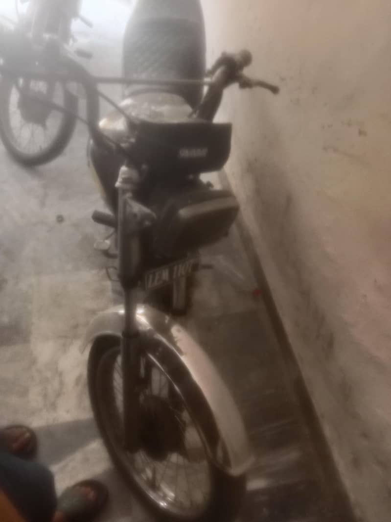 03226819639 4