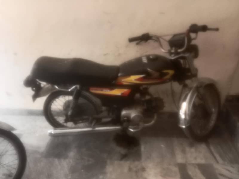 03226819639 5