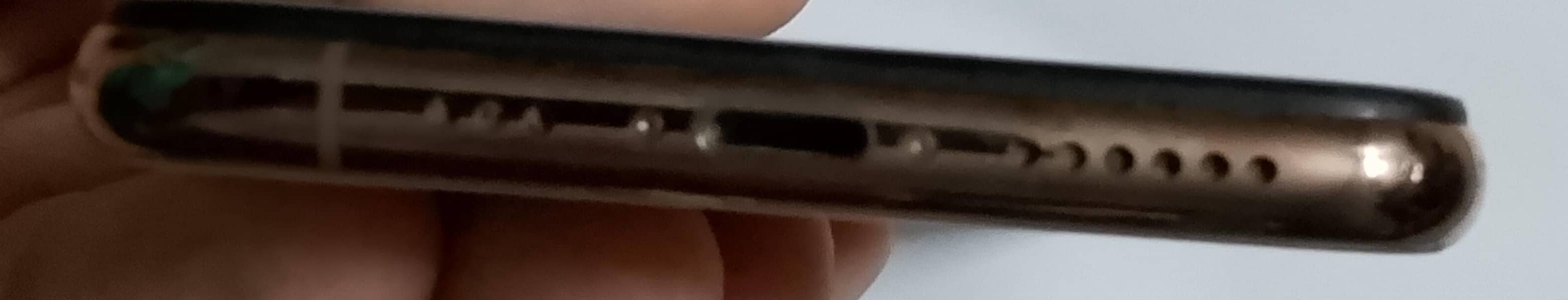 Apple iPhone XS 3