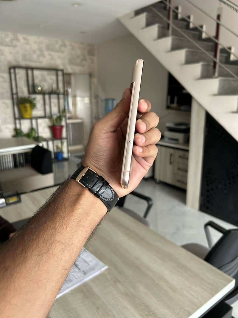 Google Pixel 8 3