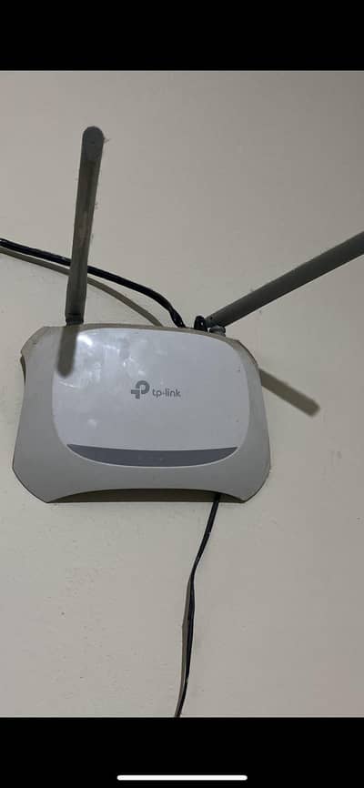 TP-Link WiFi Router – Used, Good Condition
