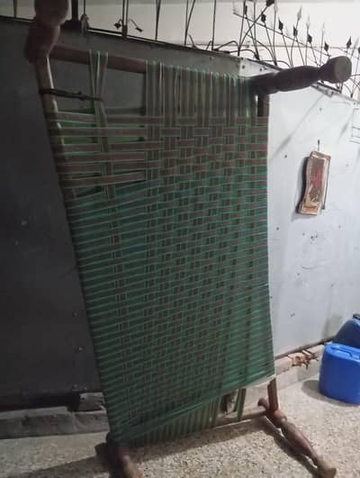 wooden cot foe sale