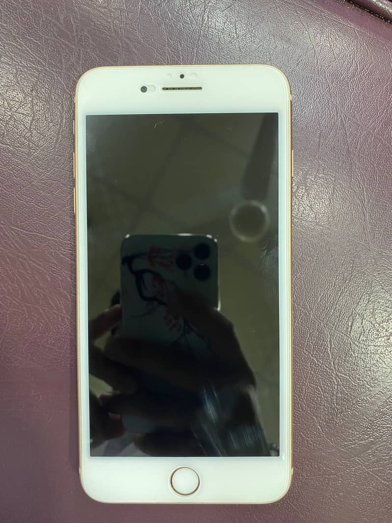 Apple iphone 8 Plus 1