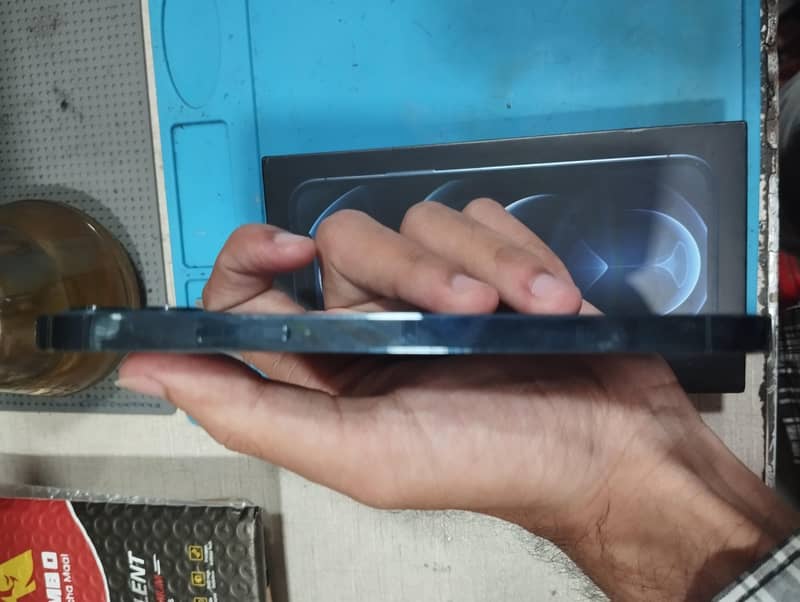 Apple iPhone 12 Pro 3