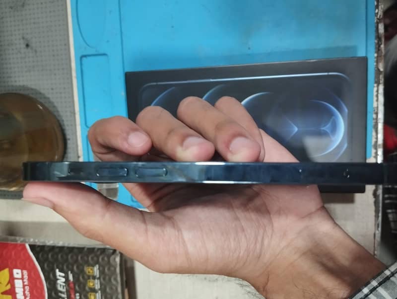 Apple iPhone 12 Pro 4