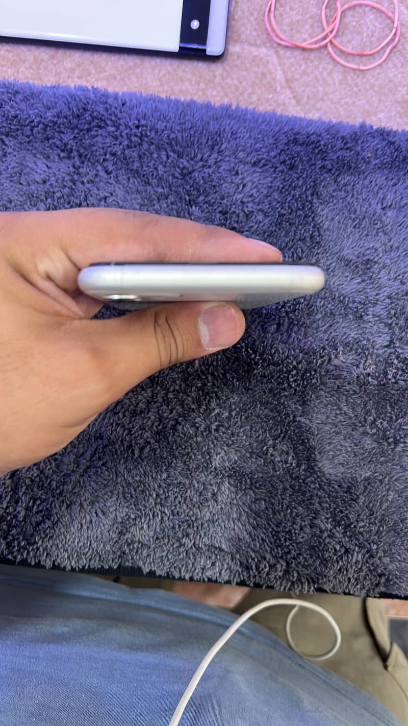 Apple iPhone 11 2