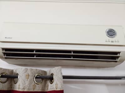 Gree 1 ton Split AC For sale