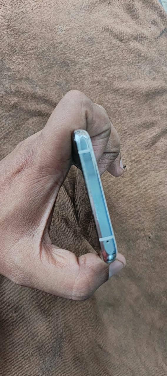 One Plus 10 Pro 5