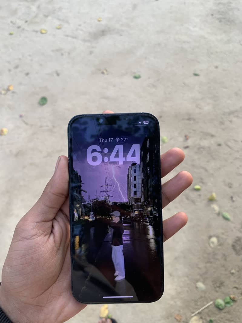 Apple iPhone 13 2