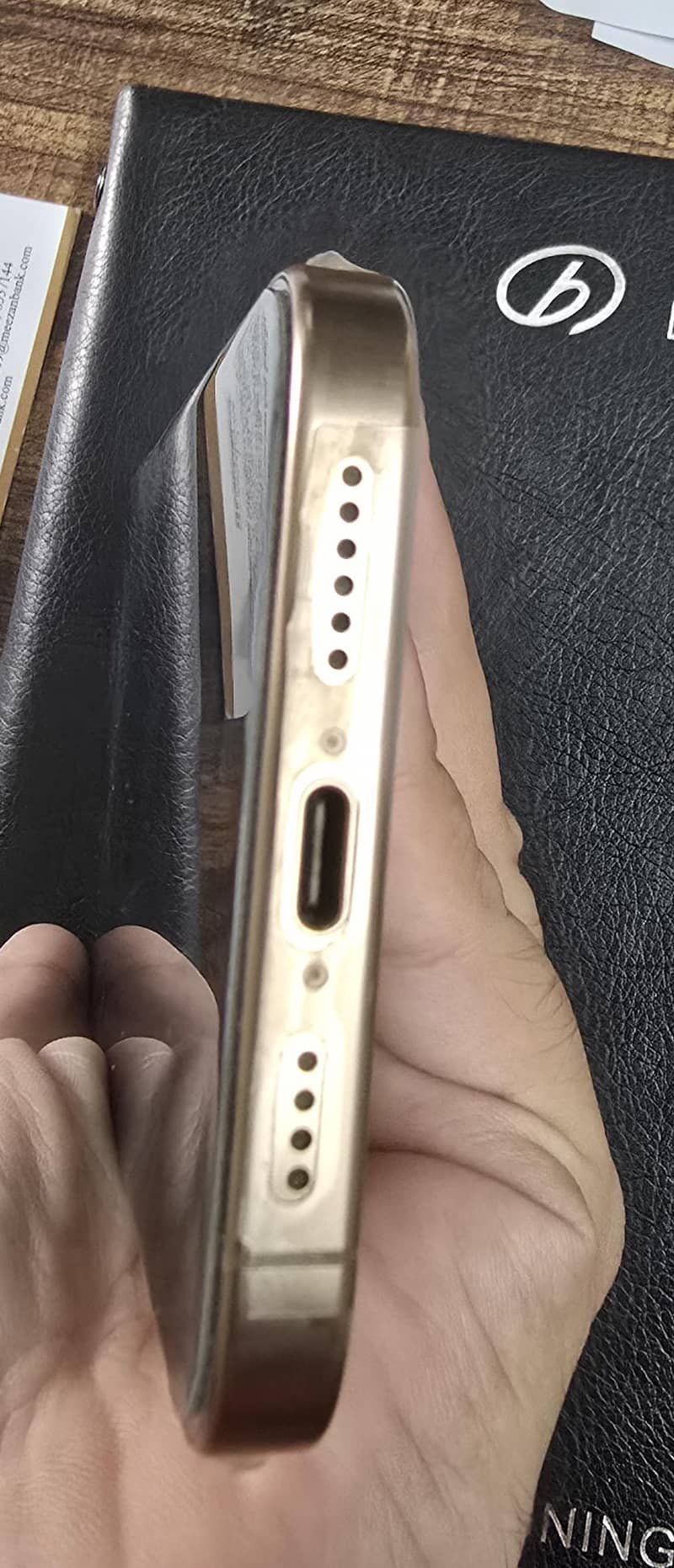 Apple iPhone 16 Pro Max 5