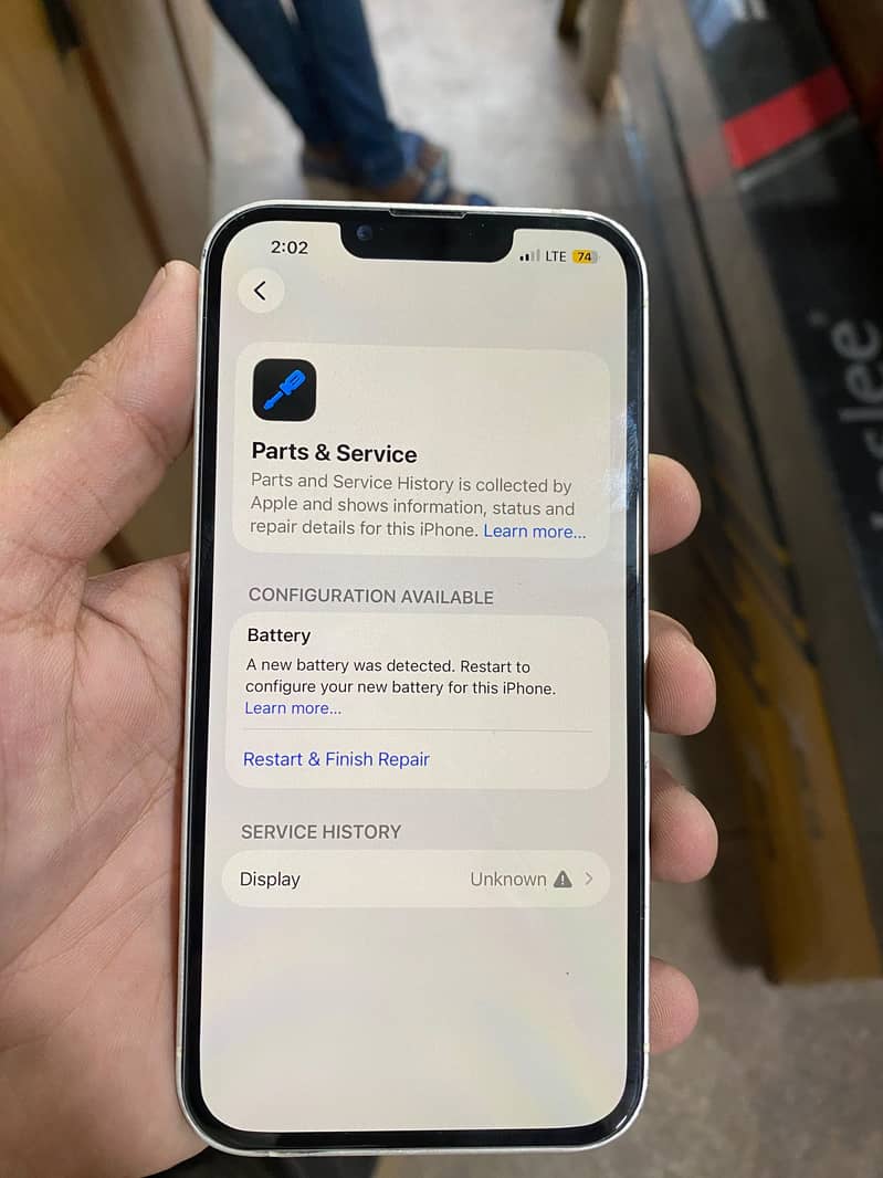 Apple iPhone 13 4