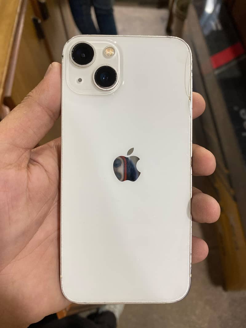 Apple iPhone 13 6