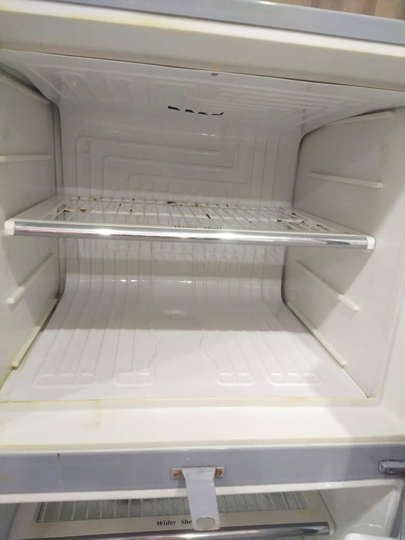 Dawlance fridge 2
