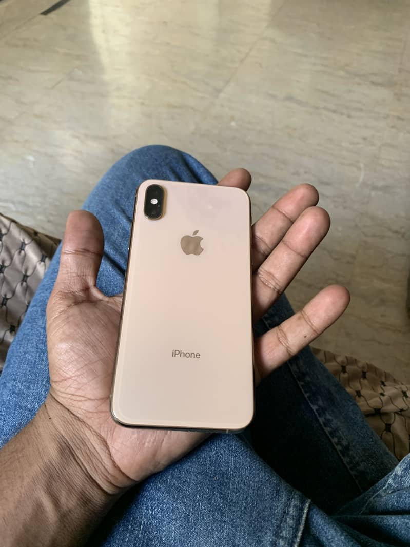 Apple iPhone XS 3