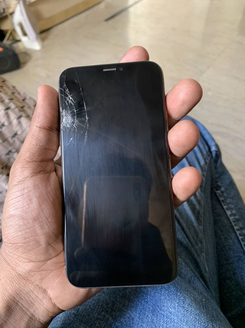 Apple iPhone XS 18