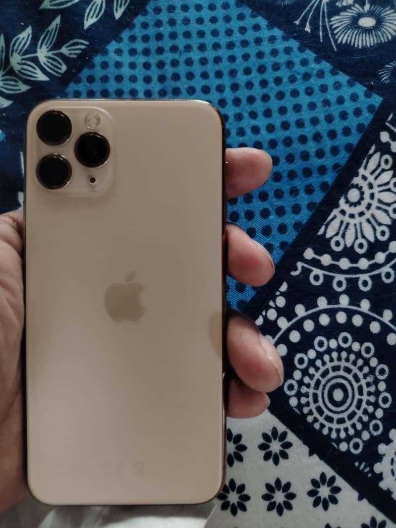 Apple iPhone 11 Pro 3