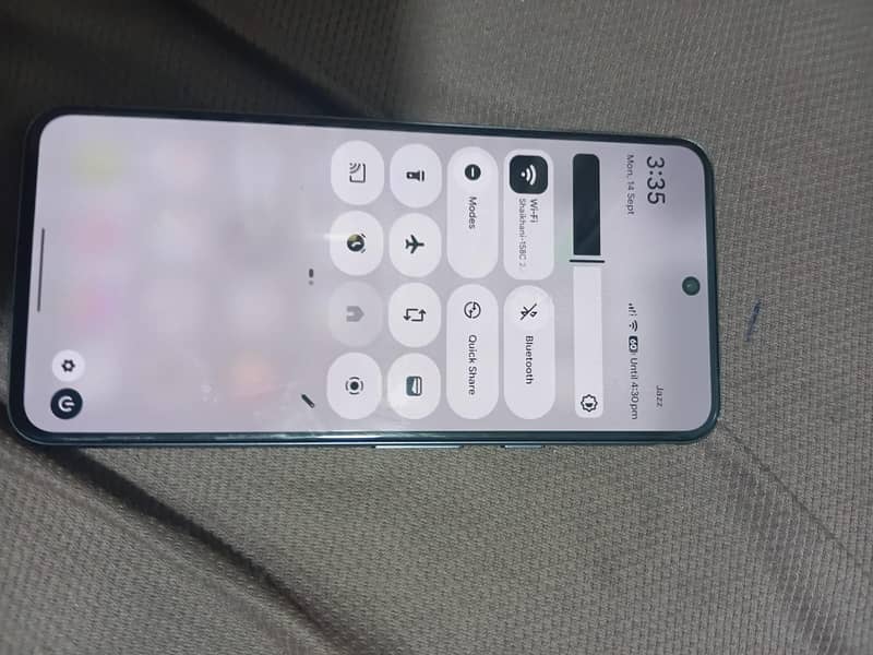 Google Pixel 8 1