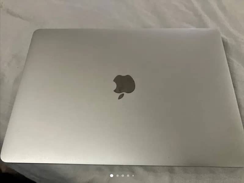 Macbook Pro 13" 2017 Model 0