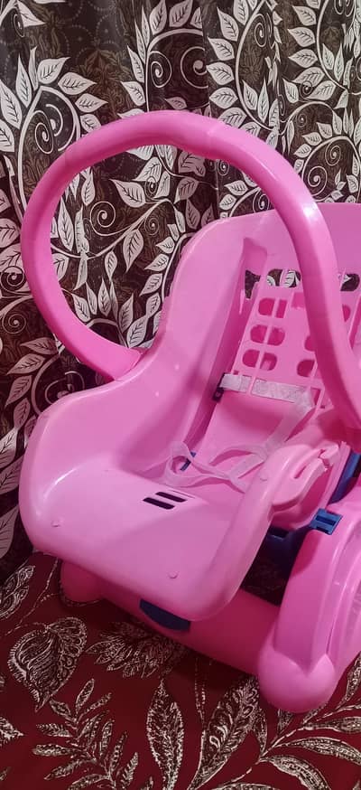 Baby Swing Just yehi cheez hai Jo pics mein display hai