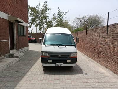 Hiace Van (King Long)