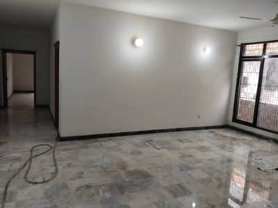 1 kanal lower lock upper portion available for rent near Hally tower DHA phase 2 Lahore