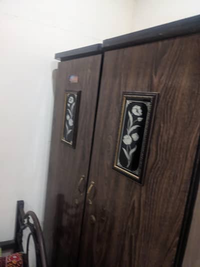 cloth almari  wardrobes for sale