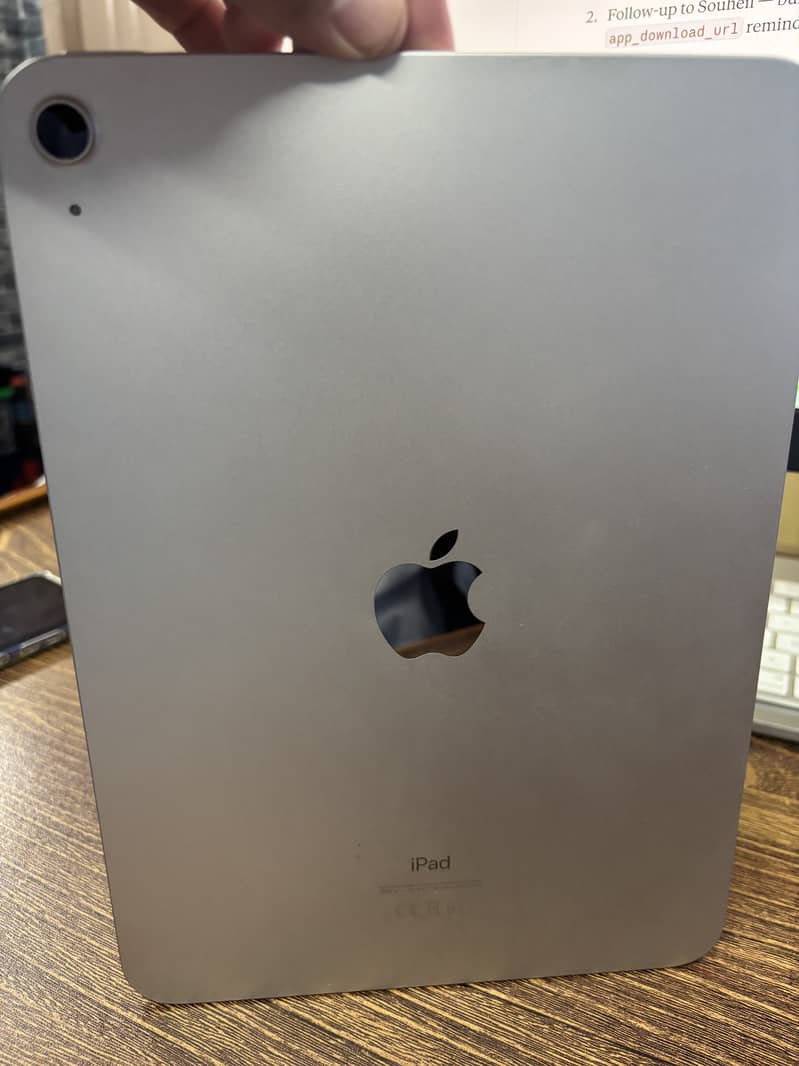 iPad (10th Generation) 64GB WiFi — iPadOS 26, Excellent Condition 3