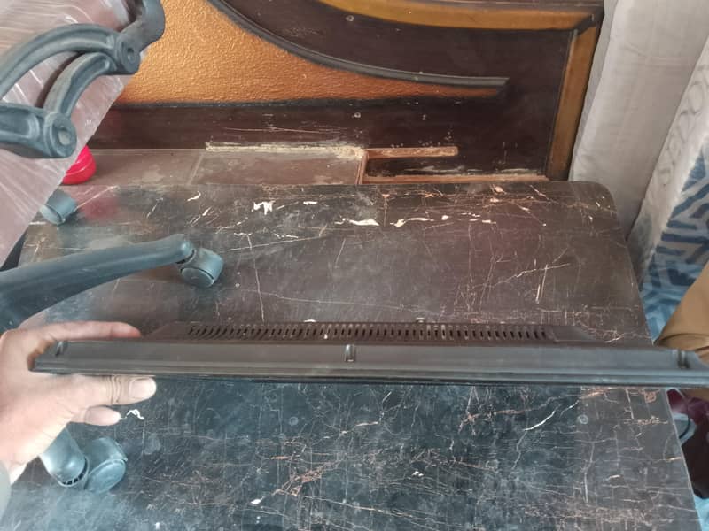 LCD TV 3