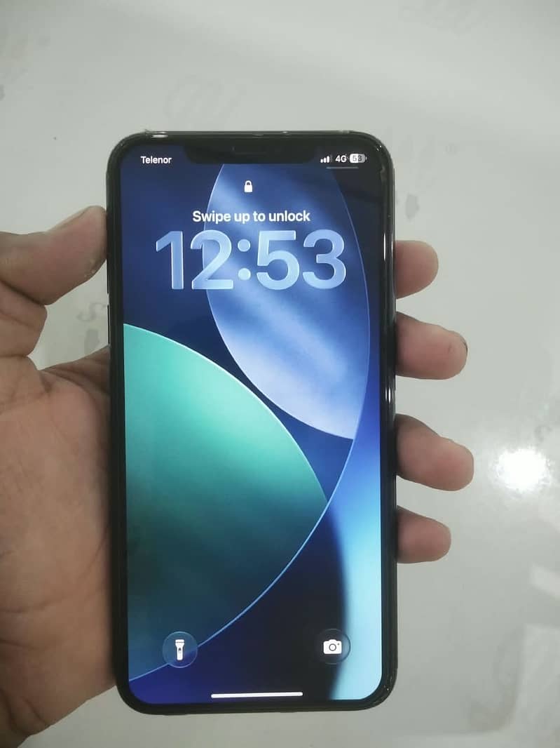 Apple iPhone 11 Pro Max 2
