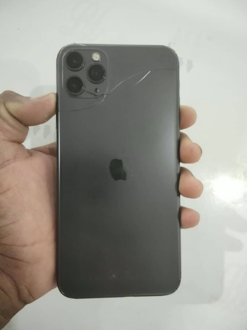 Apple iPhone 11 Pro Max 3