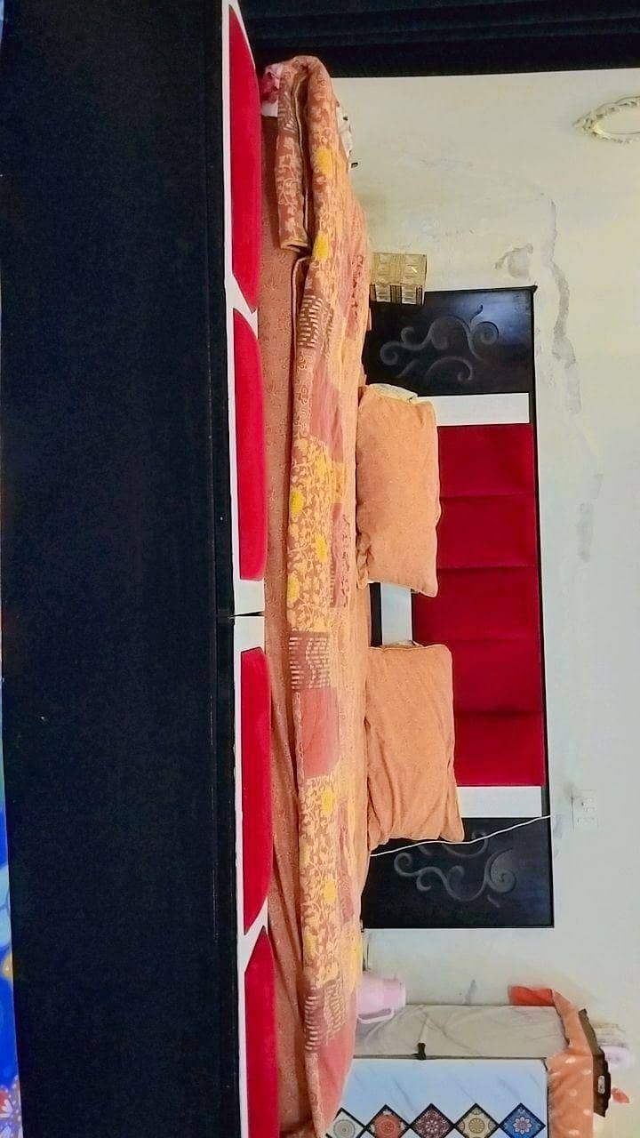 Complete bedroom set 0