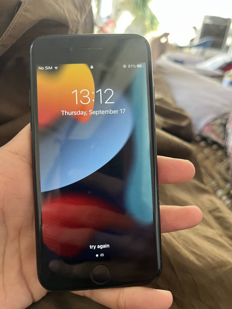Apple iPhone 7 1