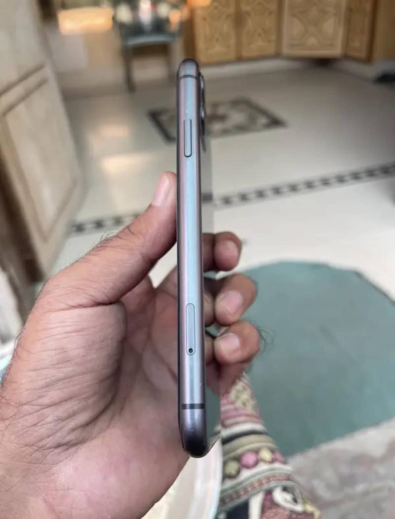 Apple iPhone 11 1