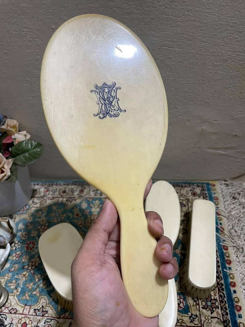dressing table set ivory made 2