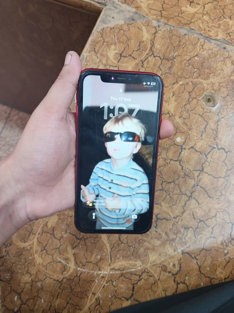 Apple iPhone 11 4