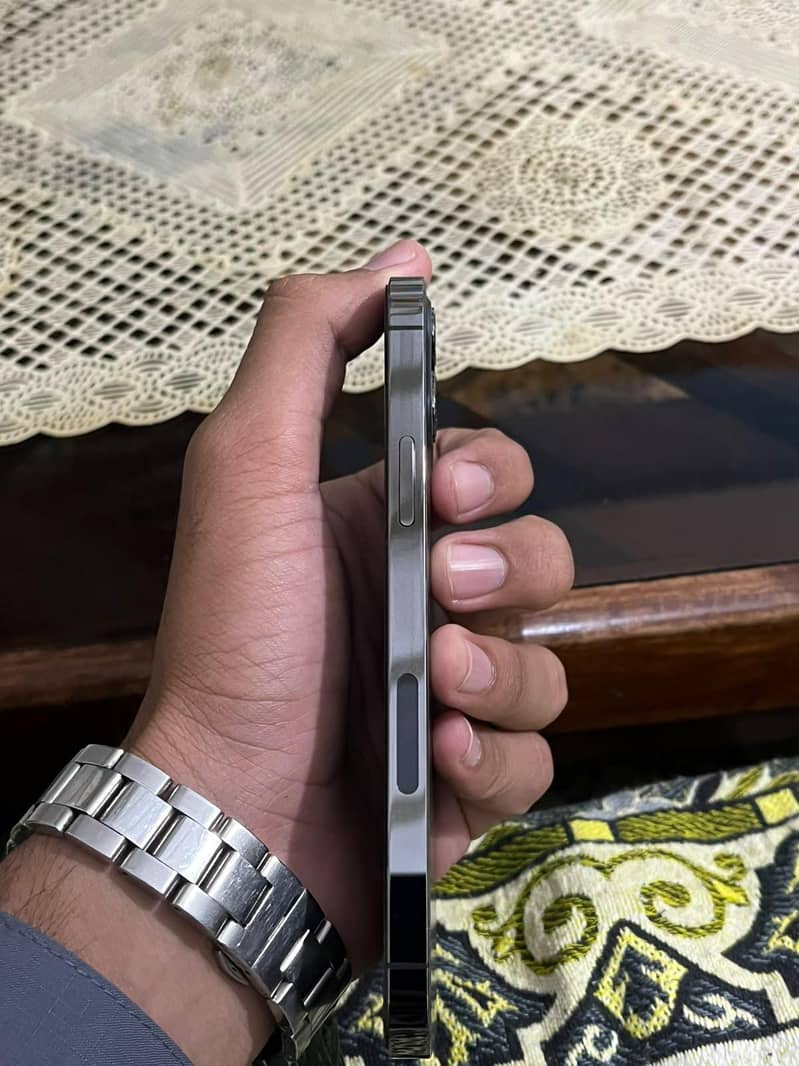 Apple iPhone 12 Pro 4